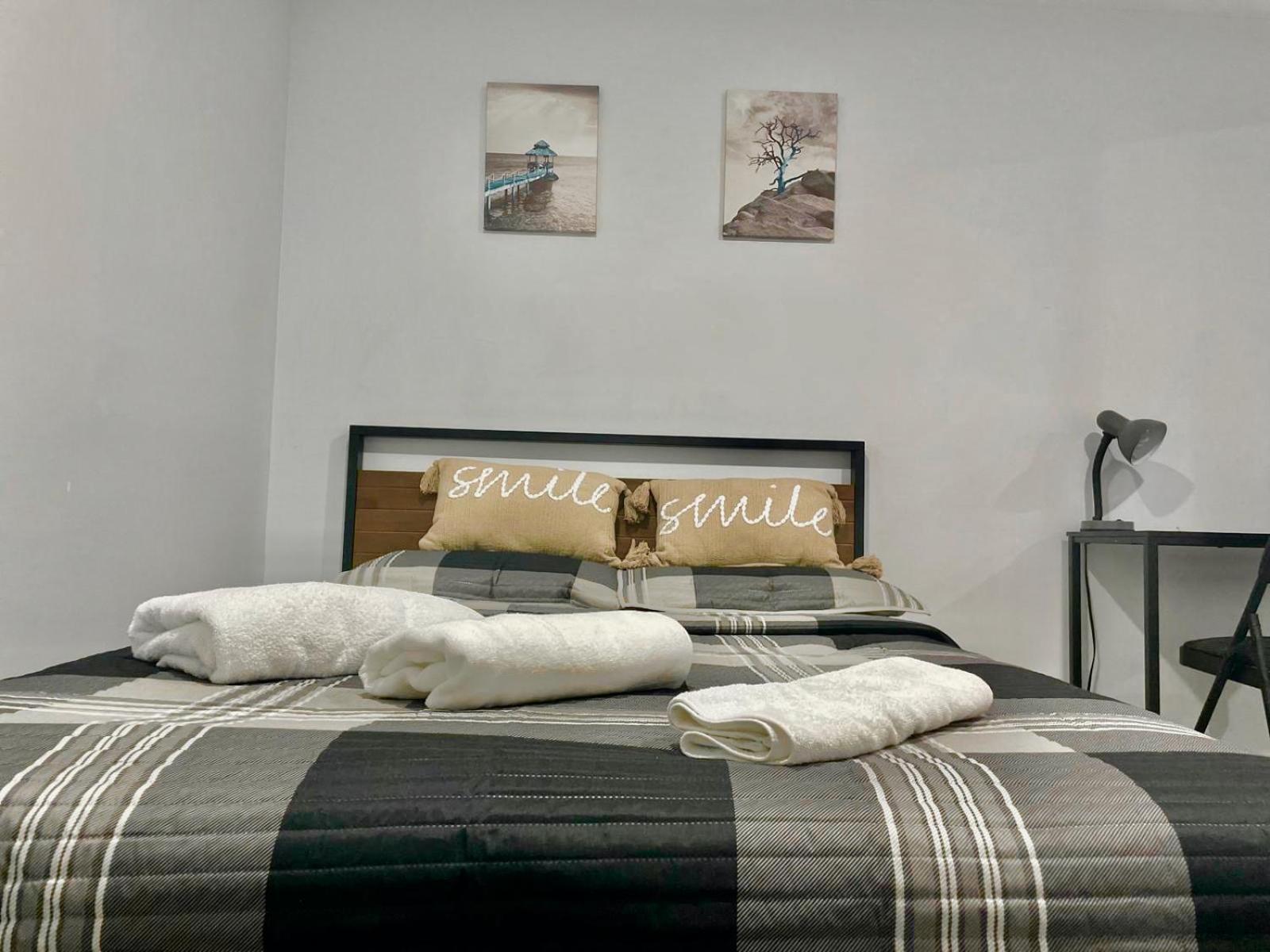 Cozy Room In A Quiet Neighbourhood Toronto Exterior photo